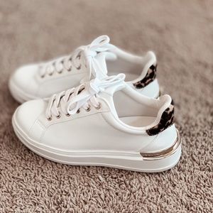 Steve Madden sneakers